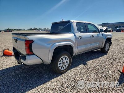 Trzecie zdjęcie samochodu z tyłu: 2026 TOYOTA TACOMA SR5 VIN:3TMLB5JN6TM257678 - miniatura