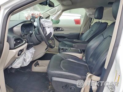 Zdjęcie 7 z 13 samochodu: 2020 CHRYSLER PACIFICA TOURING L PLUS VIN:2C4RC1EG7LR149946 - miniatura