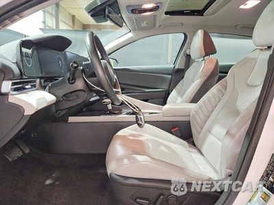 Zdjęcie 7 z 12 samochodu: 2025 HYUNDAI ELANTRA LIMITED VIN:KMHLP4DG4SU903539 - miniatura