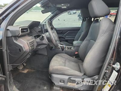 Zdjęcie 7 z 12 samochodu: 2024 TOYOTA TACOMA SR5 VIN:3TMKB5FN3RM021633 - miniatura