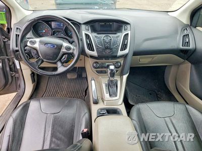 Zdjęcie 8 z 12 samochodu: 2012 FORD FOCUS SEL VIN:1FAHP3H23CL191752 - miniatura