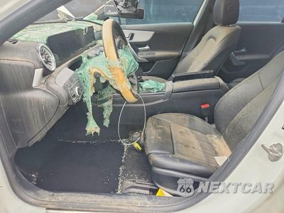 Zdjęcie 7 z 12 samochodu: 2022 MERCEDES-BENZ A 220 VIN:W1K3G4EB1NJ327363 - miniatura