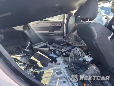 Zdjęcie 11 z 13 samochodu: 2025 FORD EXPLORER POLICE INTERCEPTOR VIN:1FM5K8AB9SGA87319 - miniatura