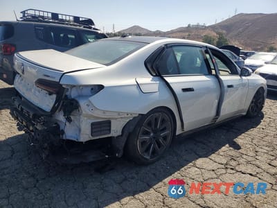 Trzecie zdjęcie samochodu z tyłu: 2023 BMW I7 XDRIVE60 VIN:WBY53EJ03PCM73665 - miniatura