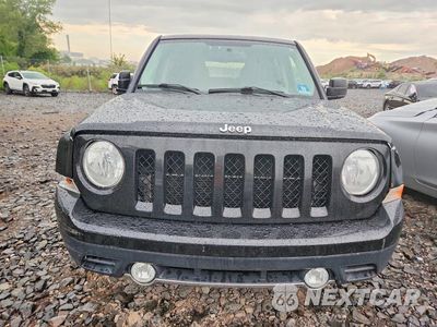Piąte zdjęcie samochodu w środku: 2016 JEEP PATRIOT LATITUDE VIN:1C4NJRFB2GD639936 - miniatura