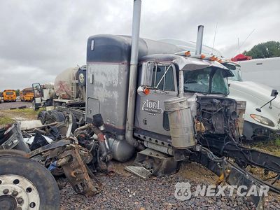 Czwarte zdjęcie samochodu z boku: 1993 PETERBILT 379 SEMI TRUCK VIN:1XP5DB9X4PD333342 - miniatura