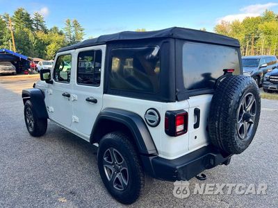 Trzecie zdjęcie samochodu z tyłu: 2018 JEEP WRANGLER UNLIMITED SPORT VIN:1C4HJXDG6JW168157 - miniatura