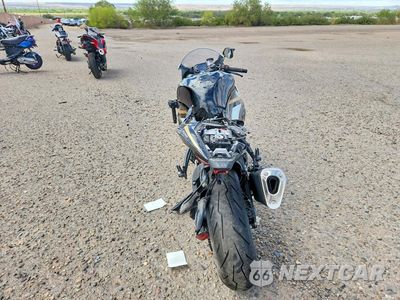 Czwarte zdjęcie samochodu z boku: 2026 KAWASAKI ZX636 K VIN:JKBZXJJ10TA049820 - miniatura