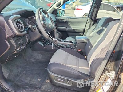 Zdjęcie 7 z 13 samochodu: 2023 TOYOTA TACOMA TRD SPORT VIN:3TMCZ5AN4PM589457 - miniatura