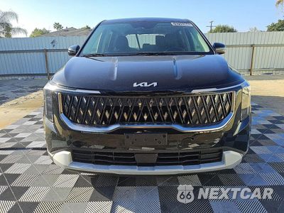 Piąte zdjęcie samochodu w środku: 2026 KIA CARNIVAL LXS VIN:KNDNB5K3XT6600661 - miniatura