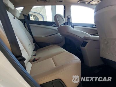 Zdjęcie 10 z 12 samochodu: 2018 HYUNDAI TUCSON VALUE VIN:KM8J3CA24JU742937 - miniatura