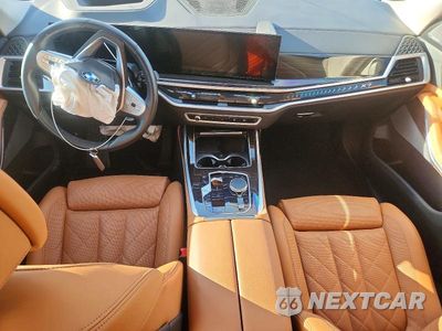 Zdjęcie 8 z 13 samochodu: 2023 BMW X7 XDRIVE40I VIN:5UX23EM09P9N57162 - miniatura