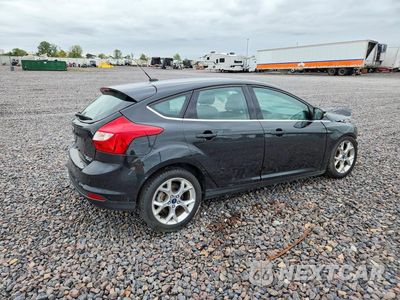 Trzecie zdjęcie samochodu z tyłu: 2014 FORD FOCUS TITANIUM VIN:1FADP3N29EL192684 - miniatura