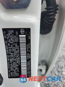 Zdjęcie 12 z 12 samochodu: 2013 TOYOTA PRIUS THREE VIN:JTDKN3DU7D1685932 - miniatura
