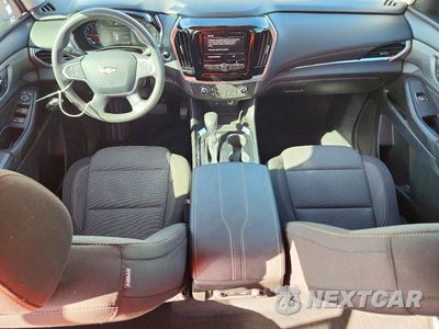 Zdjęcie 8 z 14 samochodu: 2021 CHEVROLET TRAVERSE LS VIN:1GNERFKW9MJ248190 - miniatura