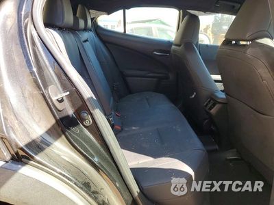 Zdjęcie 11 z 14 samochodu: 2021 LEXUS UX 200 VIN:JTHX3JBHXM2038438 - miniatura
