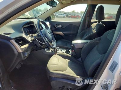 Zdjęcie 7 z 13 samochodu: 2017 JEEP CHEROKEE LATITUDE VIN:1C4PJLCB6HD232696 - miniatura