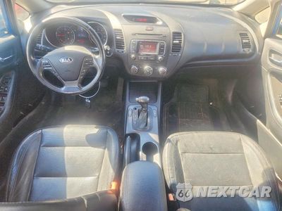 Zdjęcie 8 z 12 samochodu: 2015 KIA FORTE EX VIN:KNAFZ4A89F5337481 - miniatura