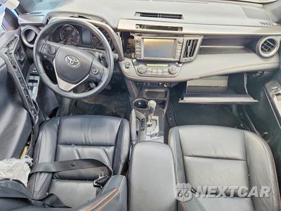 Zdjęcie 8 z 13 samochodu: 2016 TOYOTA RAV4 SE VIN:2T3JFREV5GW479758 - miniatura