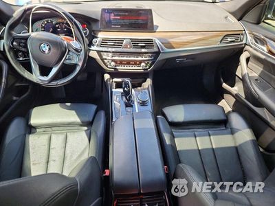 Zdjęcie 8 z 13 samochodu: 2018 BMW 530 I VIN:WBAJA5C57JWA37213 - miniatura