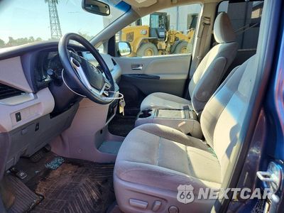 Zdjęcie 7 z 13 samochodu: 2016 TOYOTA SIENNA LE VIN:5TDKK3DC8GS754375 - miniatura