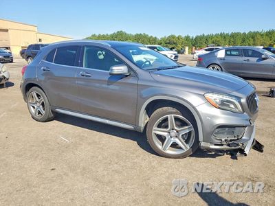 Czwarte zdjęcie samochodu z boku: 2015 MERCEDES-BENZ GLA 250 4MATIC VIN:WDCTG4GB5FJ178054 - miniatura