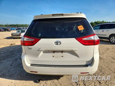 Zdjęcie 6 z 13 samochodu: 2018 TOYOTA SIENNA LE VIN:5TDKZ3DC8JS903578 - miniatura