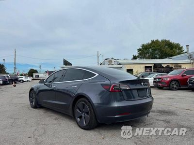 Trzecie zdjęcie samochodu z tyłu: 2020 TESLA MODEL 3 VIN:5YJ3E1EA6LF793932 - miniatura