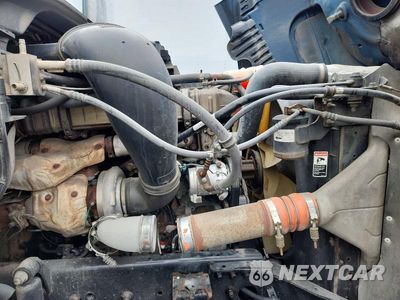 Zdjęcie 11 z 14 samochodu: 2015 FREIGHTLINER CASCADIA SEMI TRUCK VIN:3AKJGLD5XFSGF2280 - miniatura