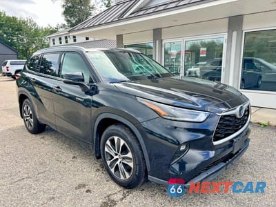 2021 TOYOTA HIGHLANDER HYBRID XLE 5TDGBRCH4MS034038 - główne zdjęcie licytacji z USA - miniatura