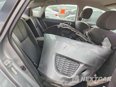 Zdjęcie 10 z 12 samochodu: 2013 NISSAN SENTRA S VIN:3N1AB7AP0DL613735 - miniatura