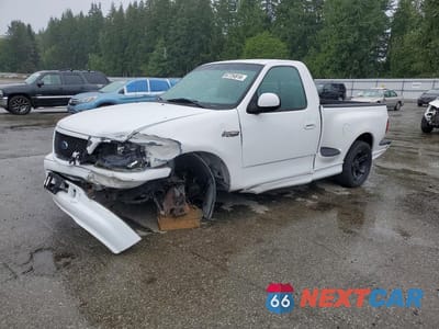 2000 FORD F150 SVT LIGHTNING 2FTZF0738YCA82702 - główne zdjęcie licytacji z USA - miniatura