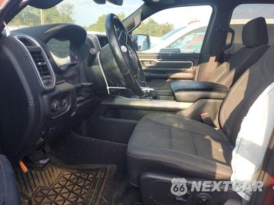 Zdjęcie 7 z 12 samochodu: 2020 RAM 1500 BIG HORN/LONE STAR VIN:1C6SRFFT6LN395853 - miniatura
