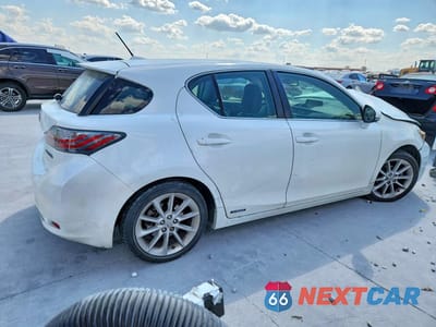 Trzecie zdjęcie samochodu z tyłu: 2012 LEXUS CT 200 VIN:JTHKD5BHXC2056306 - miniatura