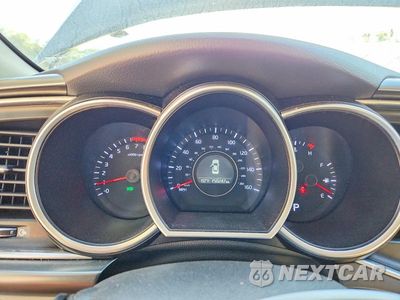 Zdjęcie 9 z 12 samochodu: 2014 KIA OPTIMA LX VIN:5XXGM4A7XEG284572 - miniatura