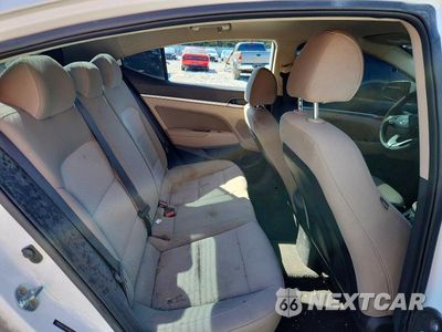 Zdjęcie 10 z 12 samochodu: 2019 HYUNDAI ELANTRA SEL VIN:5NPD84LFXKH408044 - miniatura