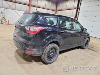 Trzecie zdjęcie samochodu z tyłu: 2017 FORD ESCAPE S VIN:1FMCU0F78HUE07120 - miniatura