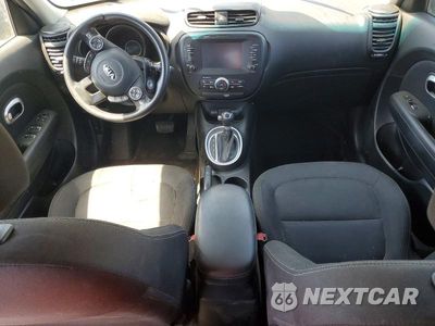 Zdjęcie 8 z 13 samochodu: 2018 KIA SOUL + VIN:KNDJP3A5XJ7600674 - miniatura