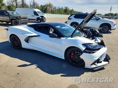 Czwarte zdjęcie samochodu z boku: 2025 CHEVROLET CORVETTE STINGRAY 1LT VIN:1G1YA3D41S5106423 - miniatura