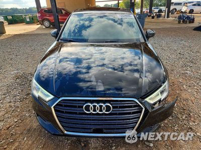 Piąte zdjęcie samochodu w środku: 2018 AUDI A3 PREMIUM VIN:WAUAUGFF8J1071128 - miniatura