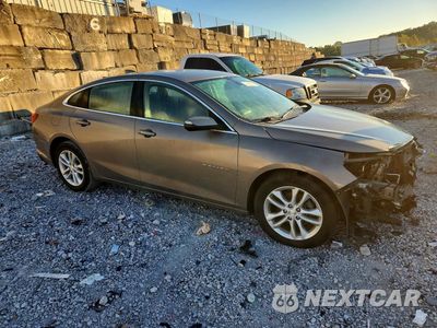 Czwarte zdjęcie samochodu z boku: 2017 CHEVROLET MALIBU LT VIN:1G1ZE5ST2HF158631 - miniatura