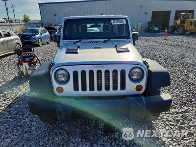 Piąte zdjęcie samochodu w środku: 2009 JEEP WRANGLER UNLIMITED X VIN:1J4GZ39139L710551 - miniatura