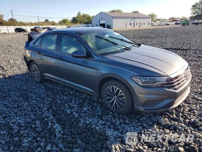 Czwarte zdjęcie samochodu z boku: 2019 VOLKSWAGEN JETTA S VIN:3VWC57BU9KM133733 - miniatura