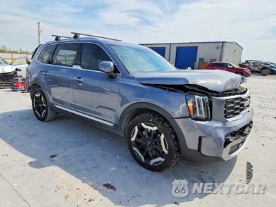 Czwarte zdjęcie samochodu z boku: 2023 KIA TELLURIDE S VIN:5XYP6DGC5PG354962 - miniatura