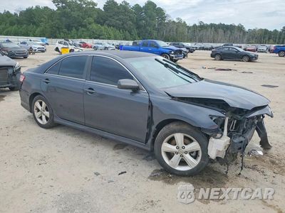 Czwarte zdjęcie samochodu z boku: 2010 TOYOTA CAMRY SE VIN:4T1BF3EK4AU014850 - miniatura