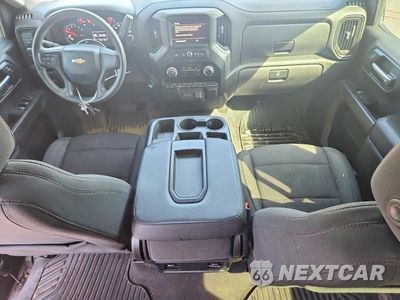 Zdjęcie 8 z 12 samochodu: 2022 CHEVROLET SILVERADO C1500 CUSTOM VIN:1GCPABEK7NZ510012 - miniatura