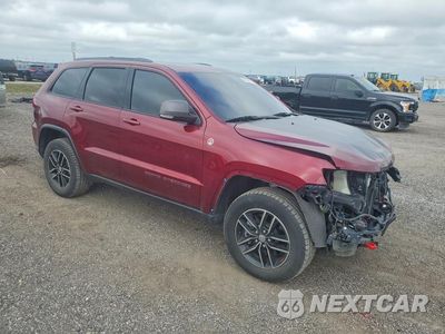 Czwarte zdjęcie samochodu z boku: 2018 JEEP GRAND CHEROKEE TRAILHAWK VIN:1C4RJFLT7JC469907 - miniatura
