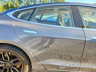 Zdjęcie 10 z 12 samochodu: 2013 TESLA MODEL S VIN:5YJSA1BG7DFP03771 - miniatura