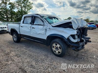 Czwarte zdjęcie samochodu z boku: 2018 RAM 1500 REBEL VIN:1C6RR7YT6JS122430 - miniatura