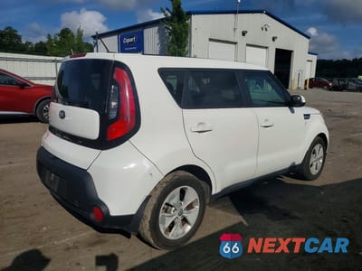 Trzecie zdjęcie samochodu z tyłu: 2015 KIA SOUL BASE VIN:KNDJN2A27F7206689 - miniatura